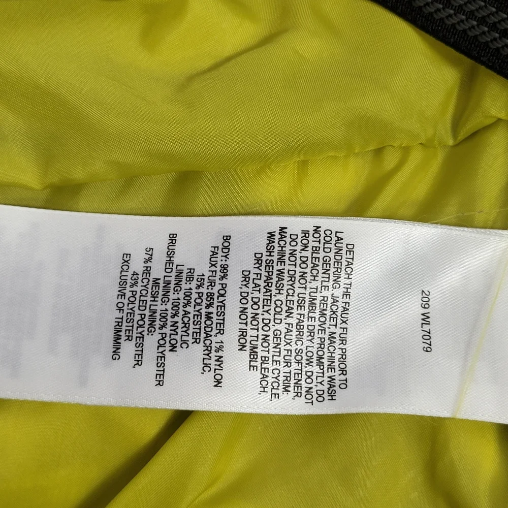 Columbia Gray Yellow Striped Ski Snowboard Coat Size Small In Women's